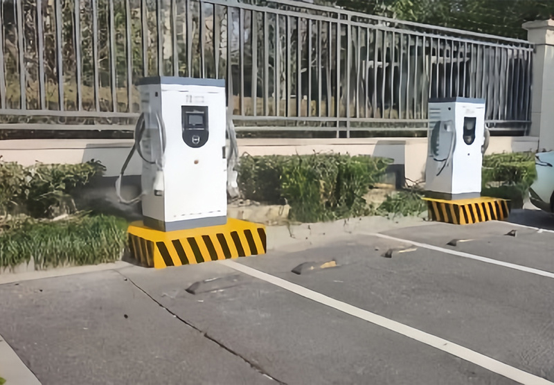 A fast charging station in Hangzhou, Zhejiang