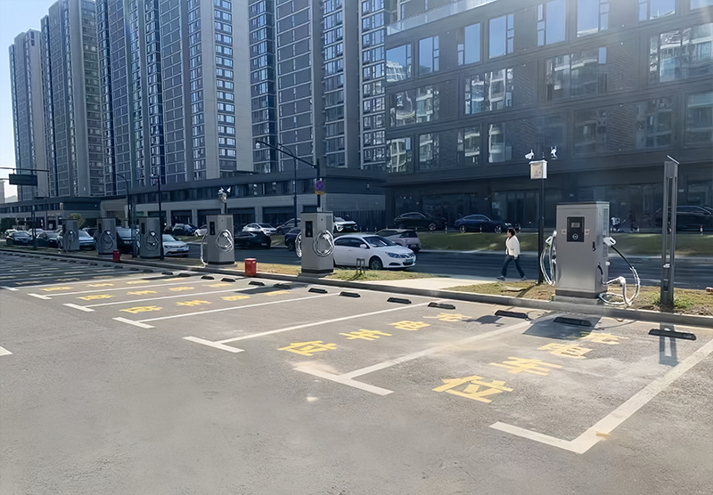 Fuyang, Hangzhou, Zhejiang Province Go to fast charging station