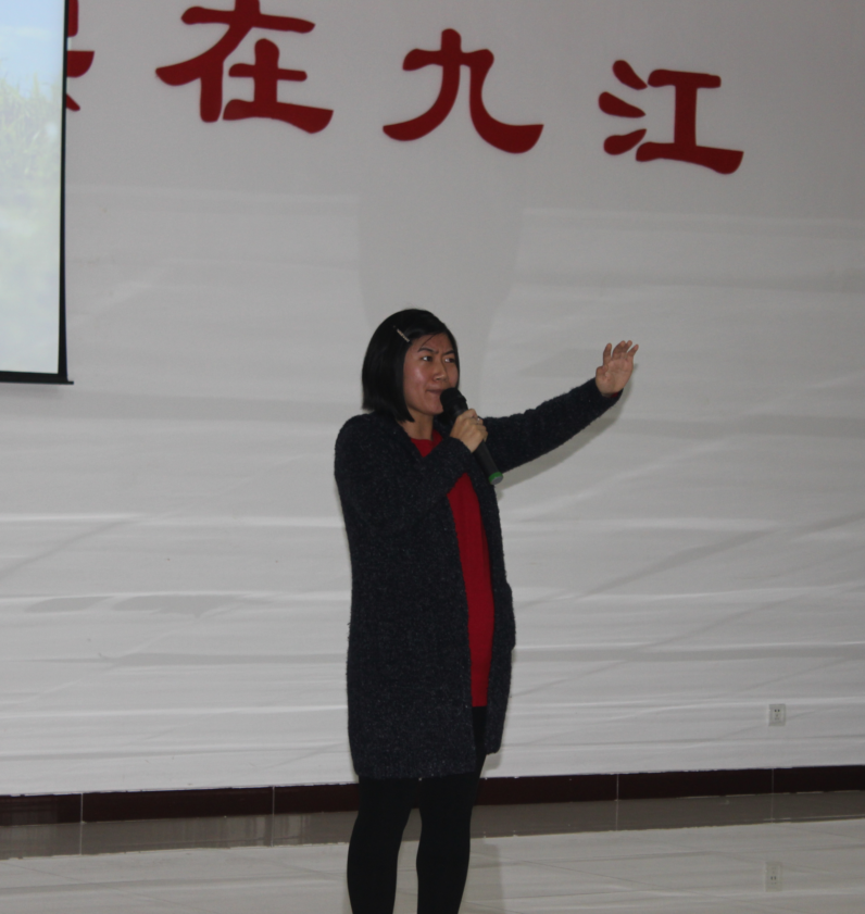 朗誦比賽選手風(fēng)采（王蕾）