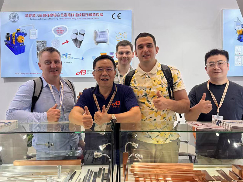 Meeting with Russian customers at Wire China 2024 in September 2024