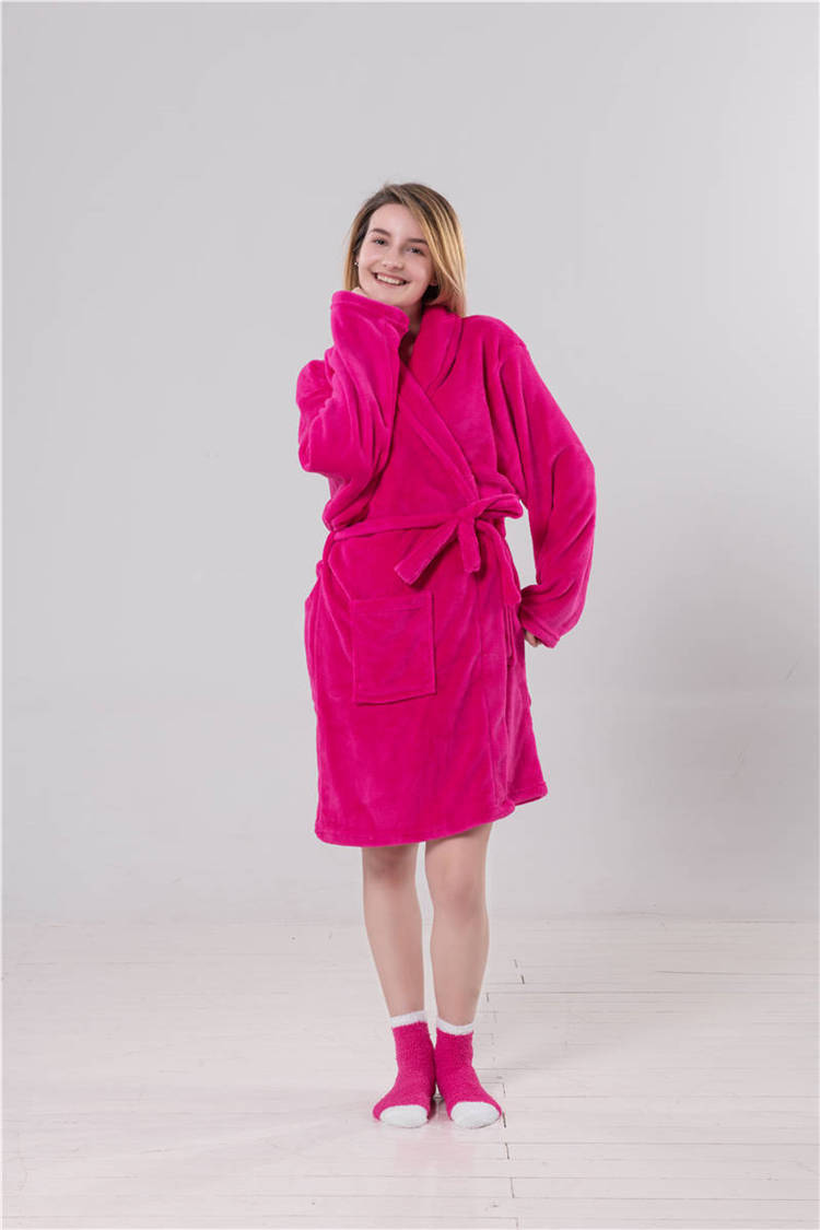 ORT3CS05: Robe Cozy Sock 2 PC Spa Set