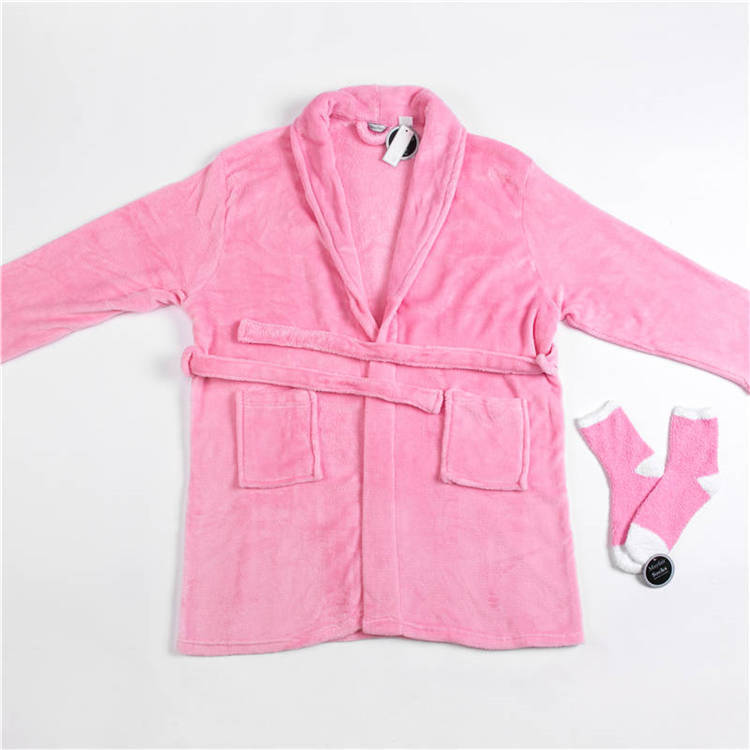 ORT3CS05: Robe Cozy Sock 2 PC Spa Set
