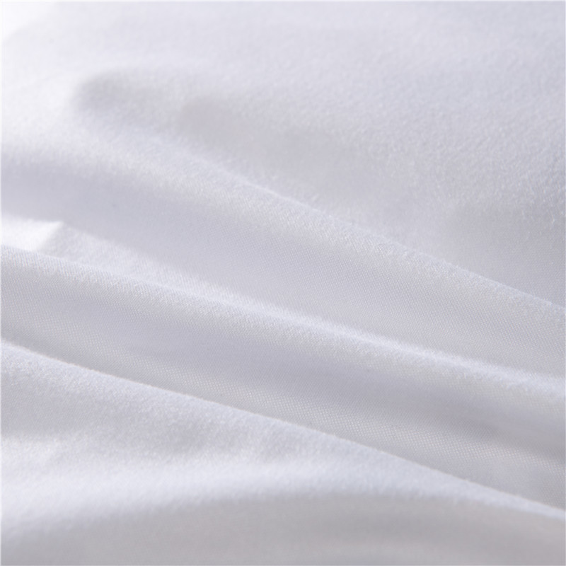 ORT1LK19: polyester duck feather cushion(BSCI OKO DOWNPASS RDS)