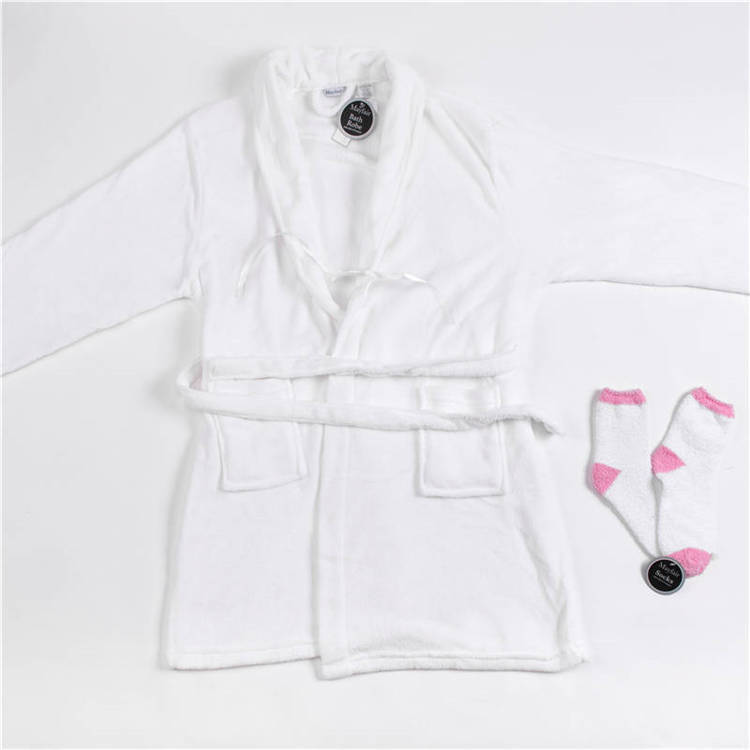 ORT3CS05: Robe Cozy Sock 2 PC Spa Set