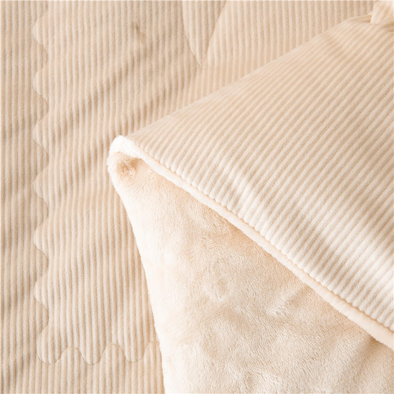 ORT3LY25 Stripe jacquard flannel duvet （OKO BSCI）