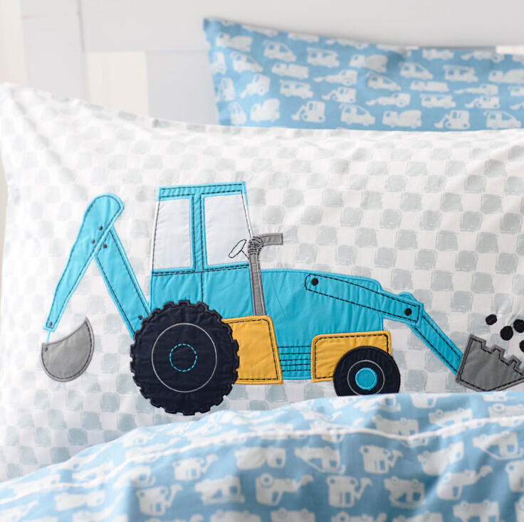 Kids quilt set