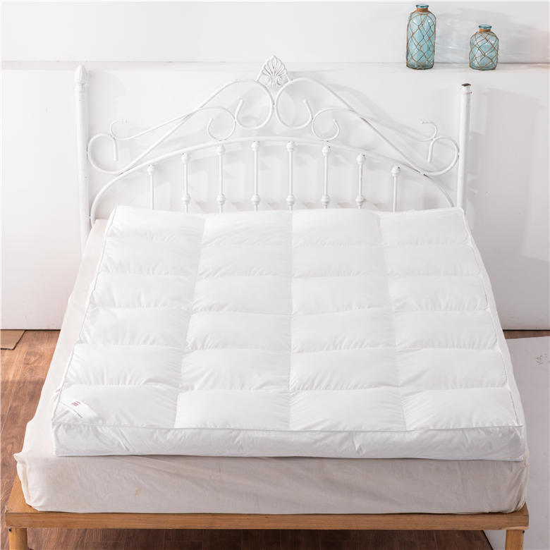 ORT1KL4:Feather mattress protector(BSCI OKO DOWNPASS RDS)