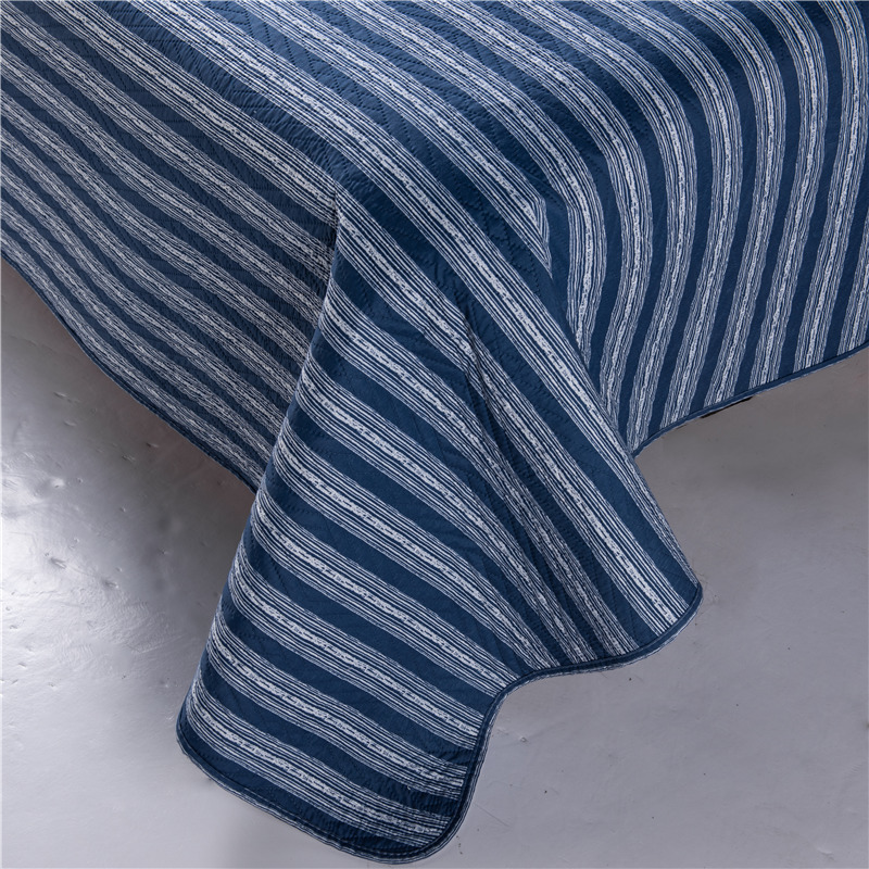Untrasonic summer quilt