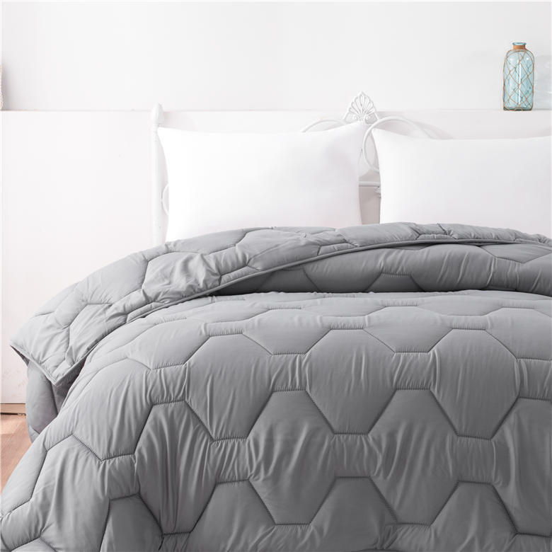 ORT2AL2:Pinsonic quilt, filling 450gsm BSCI ,OEKO ,Recycle