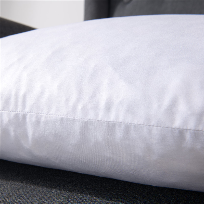 ORT1LK19: polyester duck feather cushion(BSCI OKO DOWNPASS RDS)