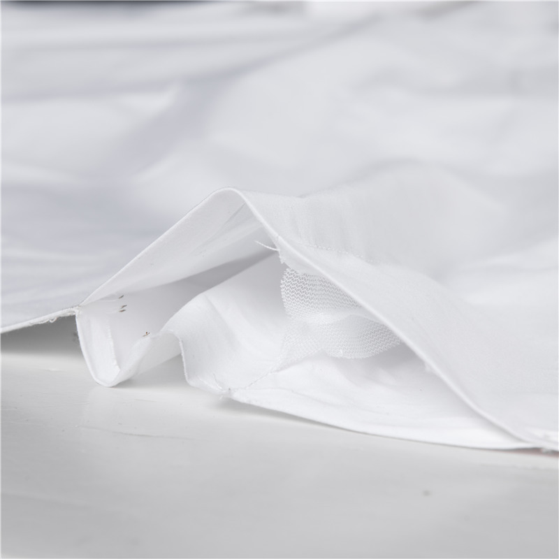 ORT5MM1：Cotton Shell With Inner Mesh Baffle