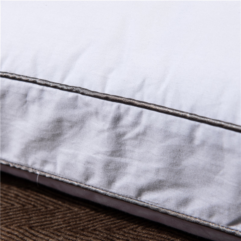 ORT2LY06 Gusseted pillow (OKO BSCI)