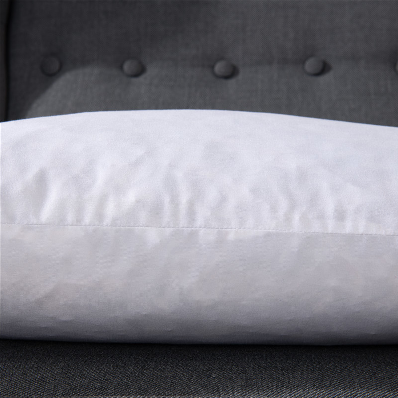 ORT1LK19: polyester duck feather cushion(BSCI OKO DOWNPASS RDS)