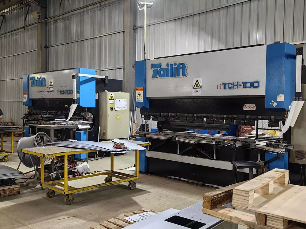Steel plate bending equipment Steel plate bending equipment