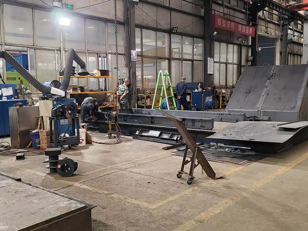 Sheet metal processing workshop Sheet metal processing workshop