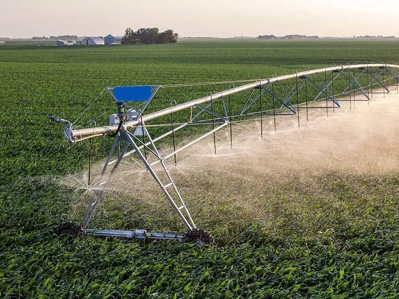 Système d'irrigation par asperseur autopropulsé