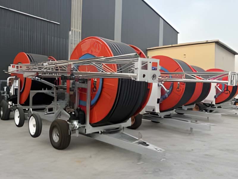 Hose reel truss sprinkler irrigation machine