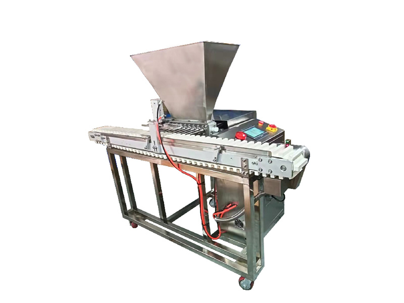 Cake filling machine