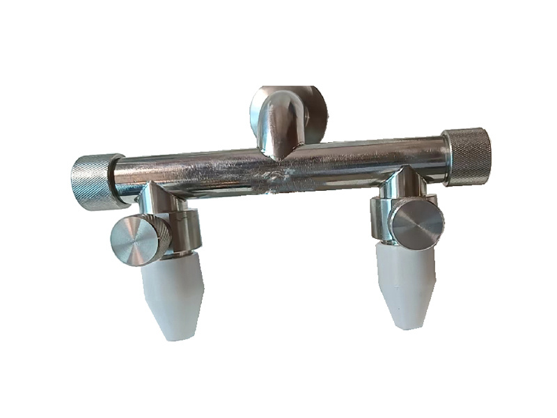 Adjustable double-headed nozzle