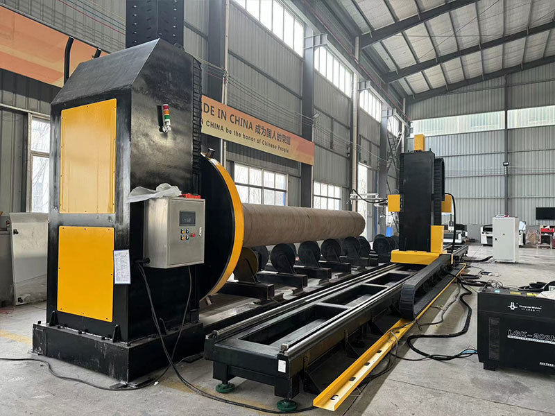 T1200 Roller Bed CNC Pipe Cutting Beveling Machine For Large Diameter