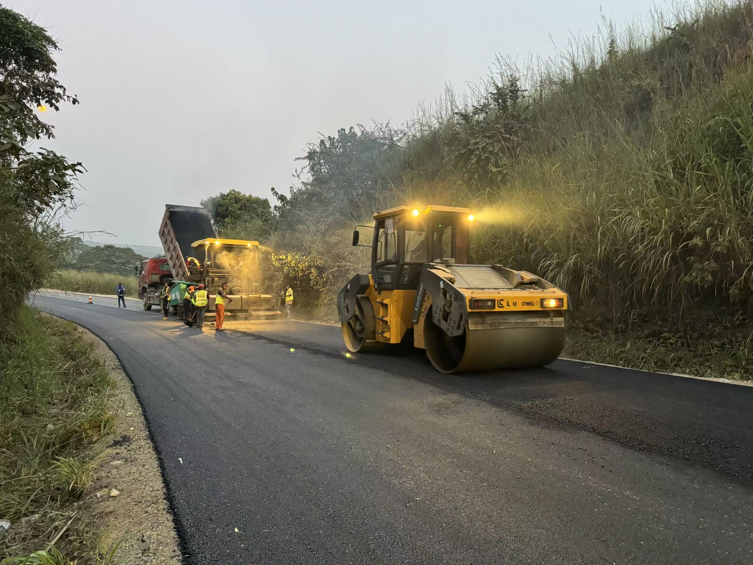 2021刚果金·金沙萨-马塔迪公路重建工程