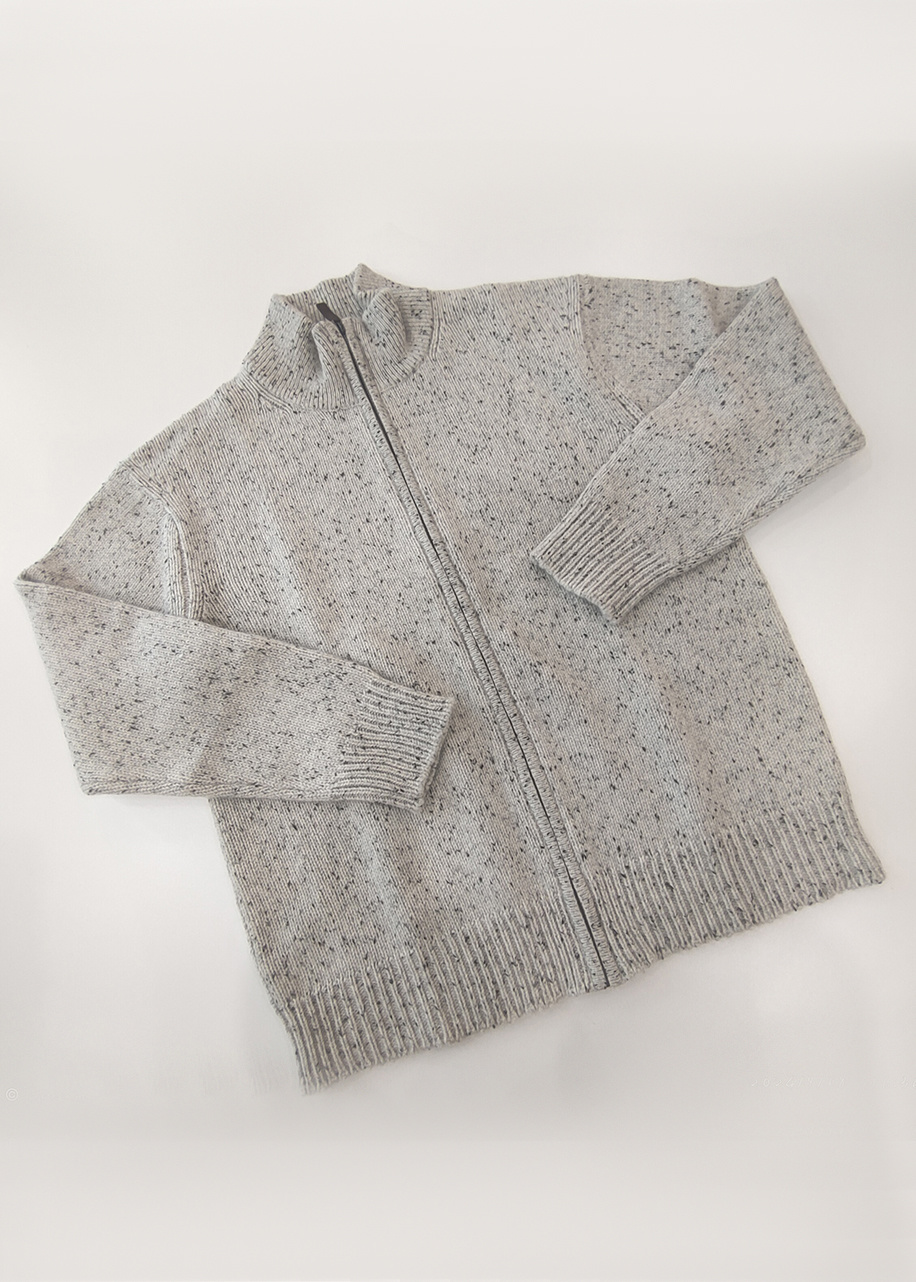 DOT HALF-HIGH NECK CARDIGAN WITH ZIPPER
