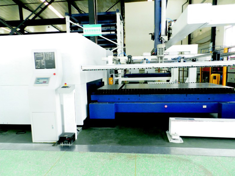 Fully automatic turret punch press