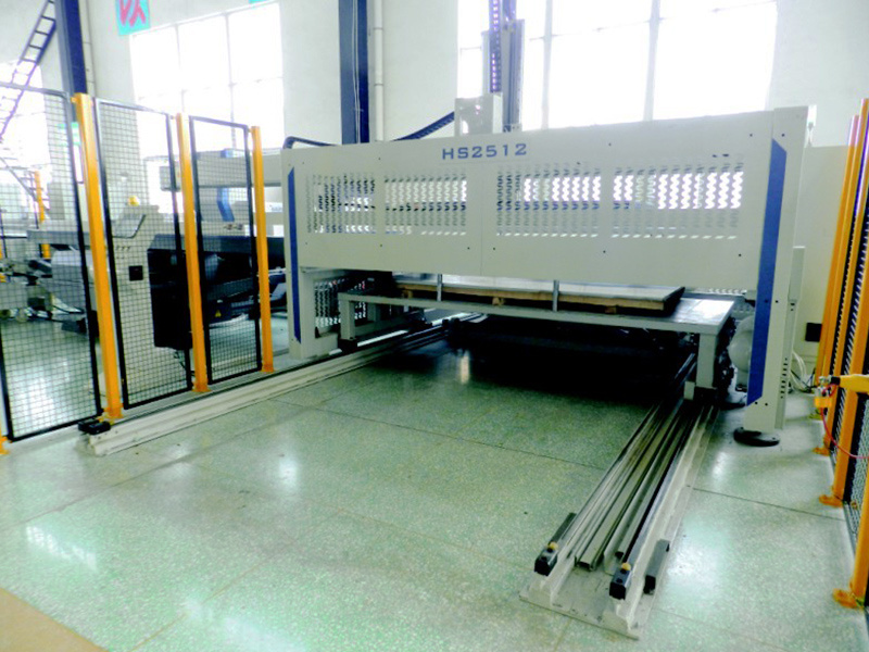 Fully automatic turret punch press