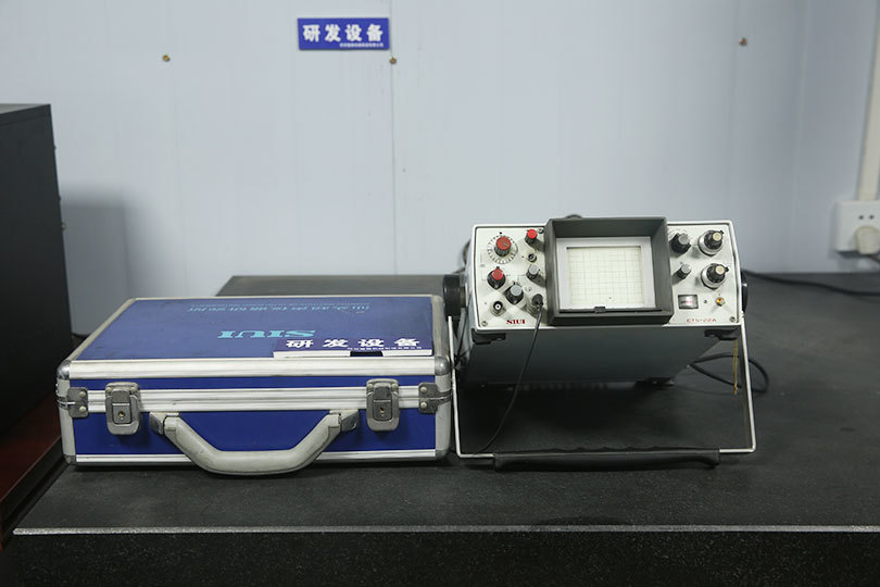 Ultrasonic flaw detector