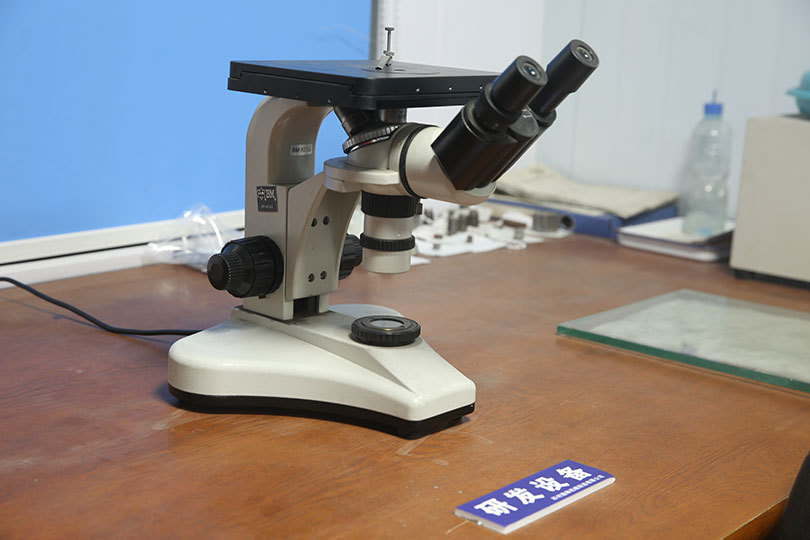 Metallographic detector