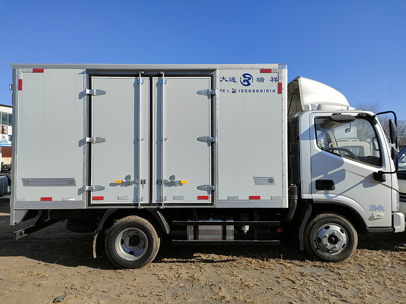 汽車(chē)車(chē)廂
