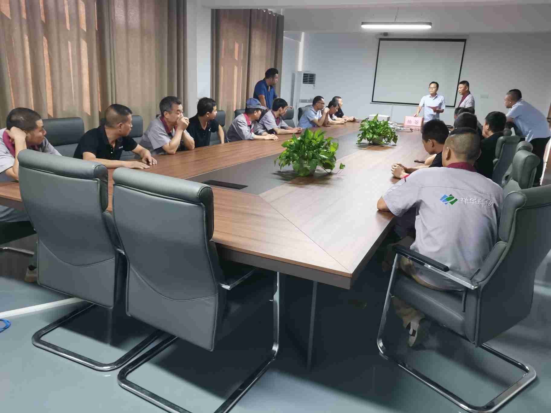 The "Xianghua First Billiards and Chess Competition" was held on August 26, 2022