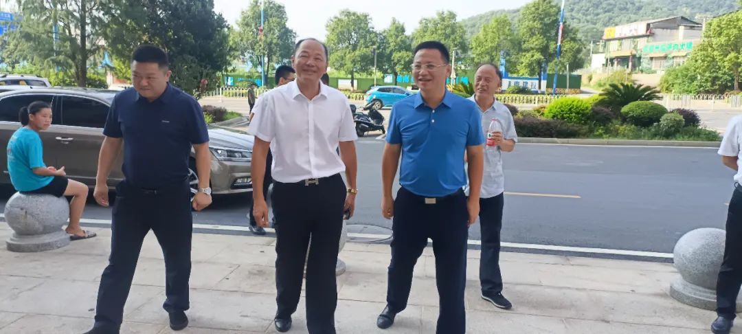 【要聞】市委書記曹偉宏一行蒞臨新天名府項目調(diào)研指導(dǎo)工作！