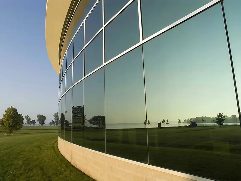 One-way perspective glass