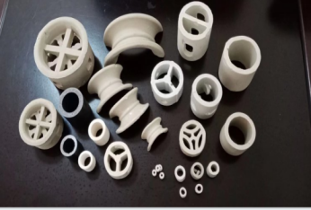 Ceramic random packing