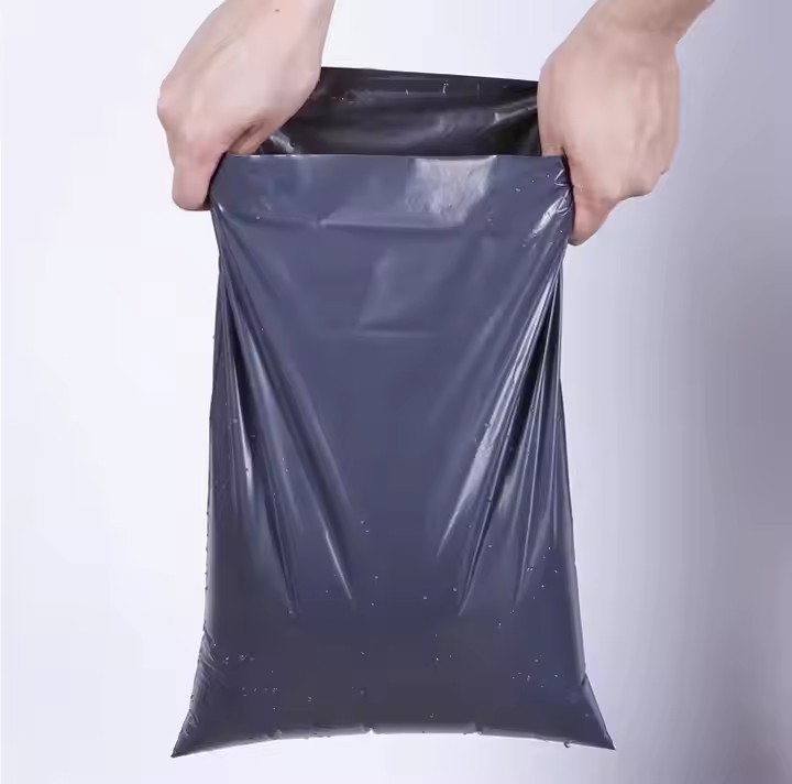 Polyethylene mailing bag