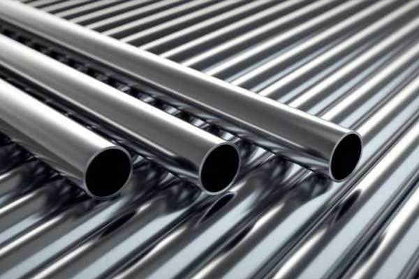 Stainless steel pipes: the "corrosion-resistant backbone" of industrial fluid transportation