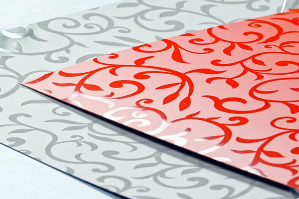 The process principle and core characteristics of silk screen glass