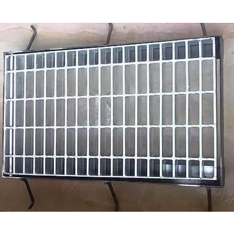 Ditch cover plate