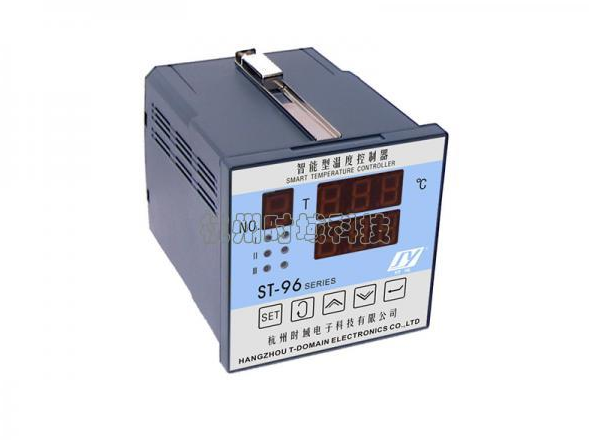 ST-801S-96 智能型精密數(shù)顯溫度控制器