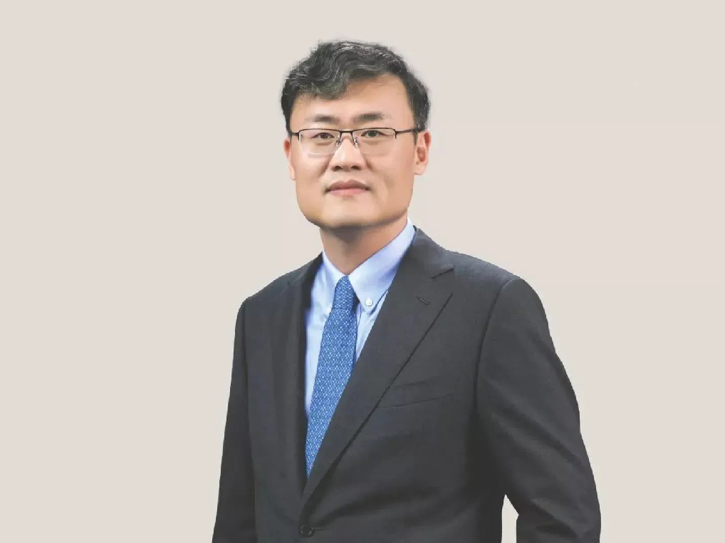 徐霆