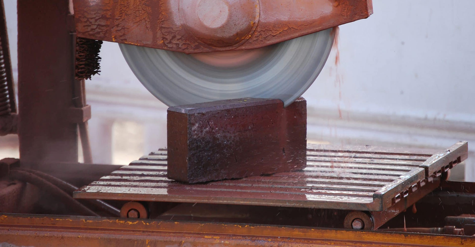 Refractory Materials Cutting