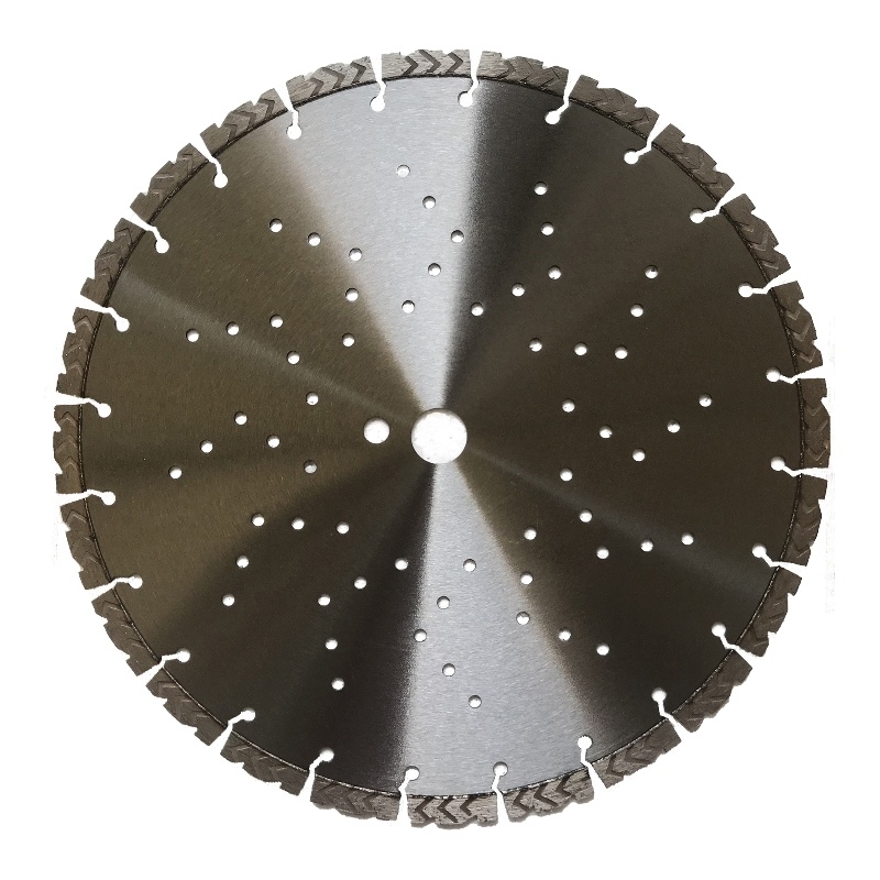 Laser welded diamond saw blade with arrow turbo shape segments