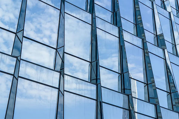 Tempered Laminated Glass Expands in Application: A New Choice for Modern Architecture