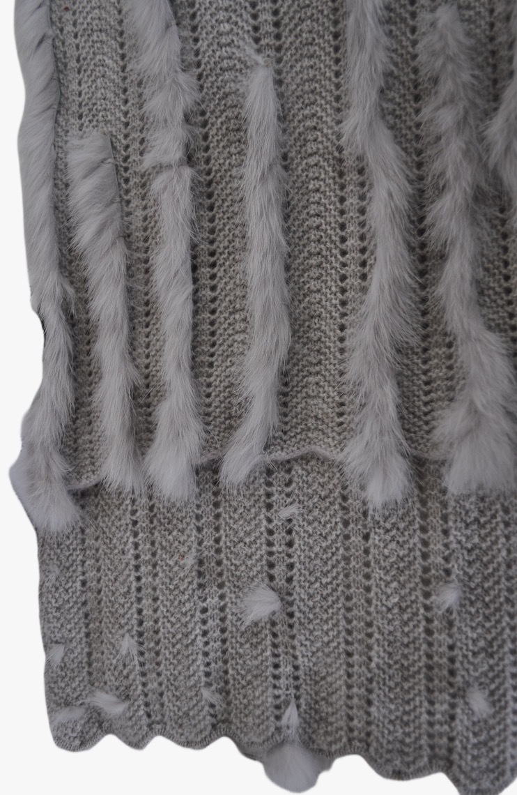 Cashmere Scarf with Fur Trim