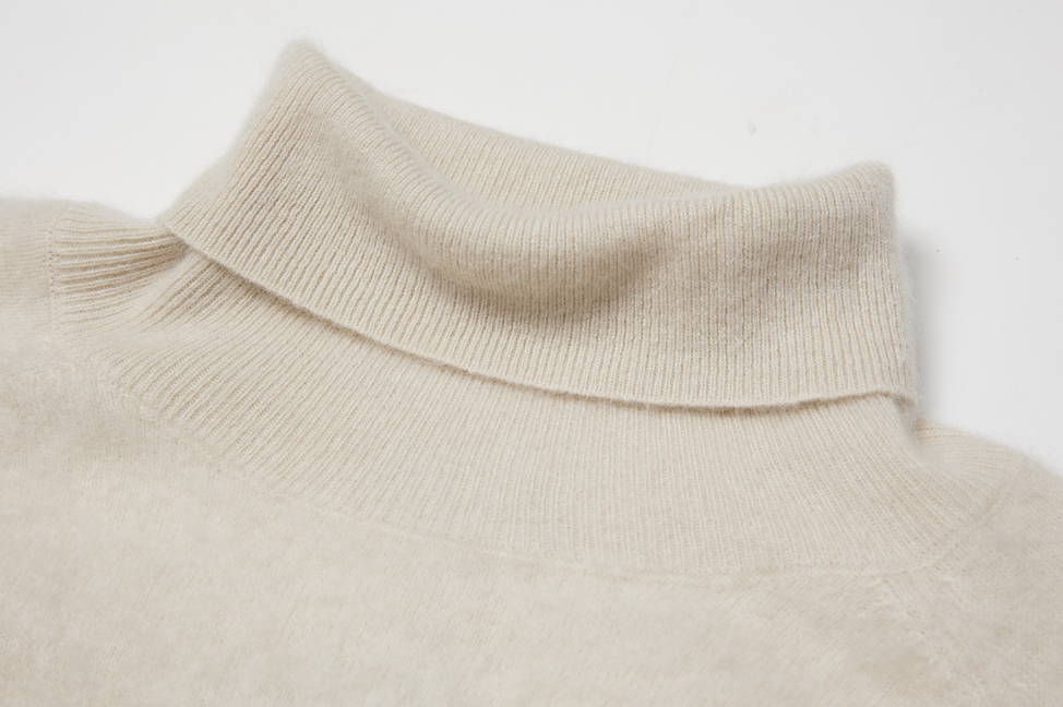 Ladies Turtleneck Brushed Cashmere Sweater