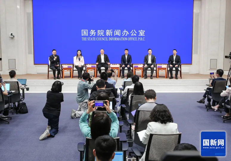 【转】顶端新闻丨从 “小而专” 到 “精而强”:河南专精特新企业的创新突围密码 【转】顶端新闻丨从 “小而专” 到 “精而强”:河南专精特新企业的创新突围密码