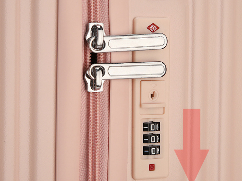 The advantages of pp luggage