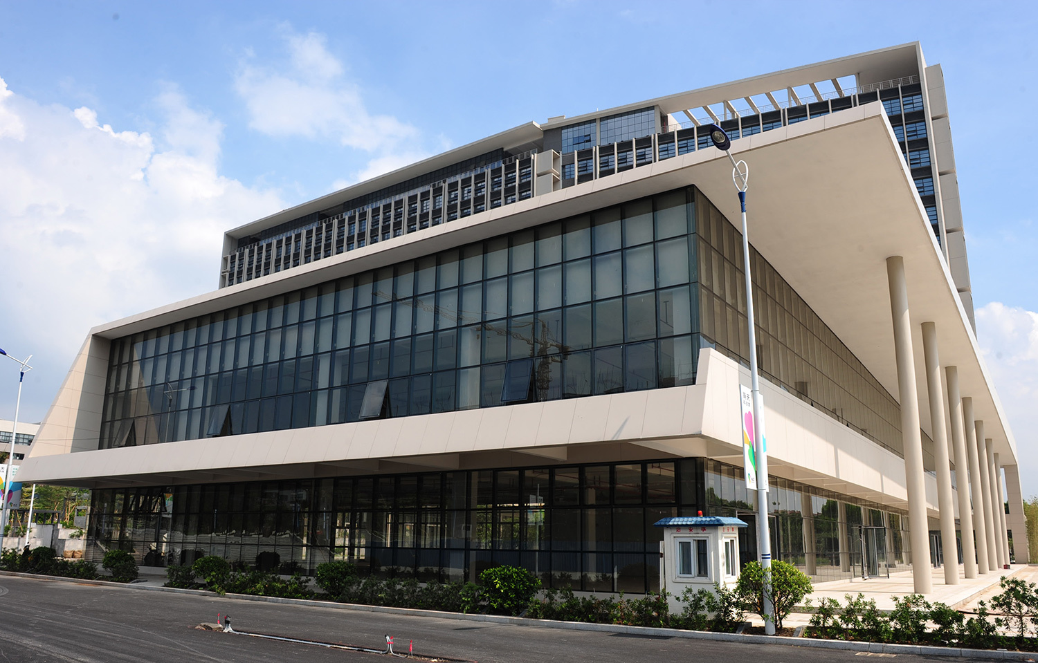 瀚天科技城B、D栋科技工业大厦