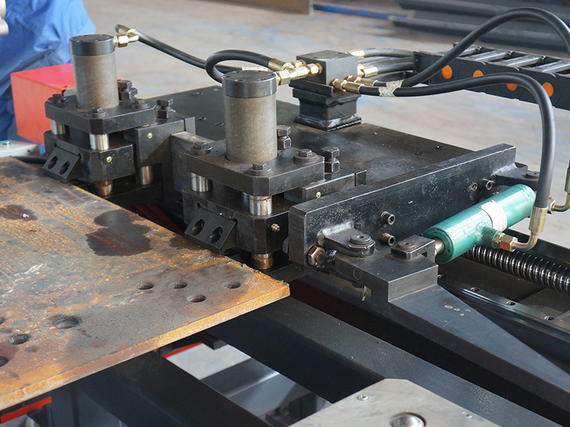 BNC110Q CNC connecting plate punching and typing machine